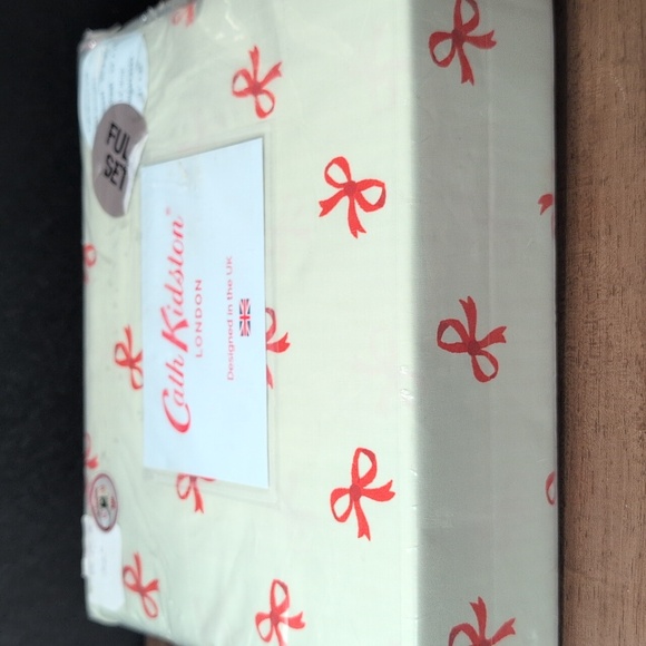 Cath Kidston London 4 Piece Full Size Sheet Set With Pillow Cases Bow Ruby Sage - Picture 4 of 5